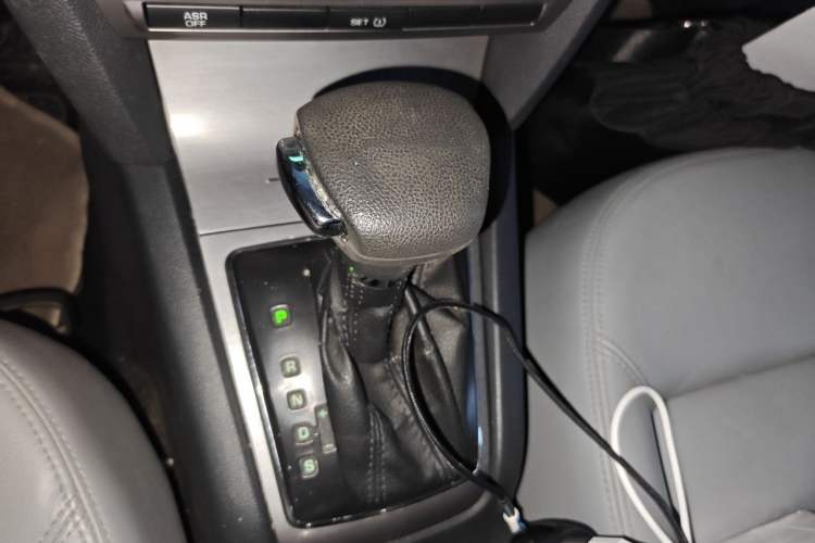 Used Skoda Octavia 2012 1.6L Automatic Yijun Edition Gear Lever