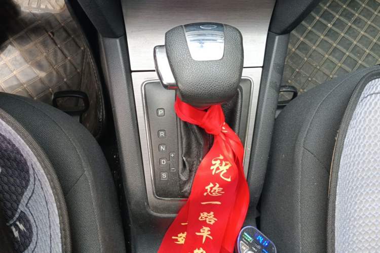 Used Skoda Octavia 2012 1.6L Automatic Yijie Edition Gear Lever
