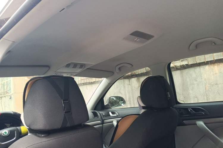 Used Skoda Octavia 2012 1.6L Automatic Yijie Edition Headliner