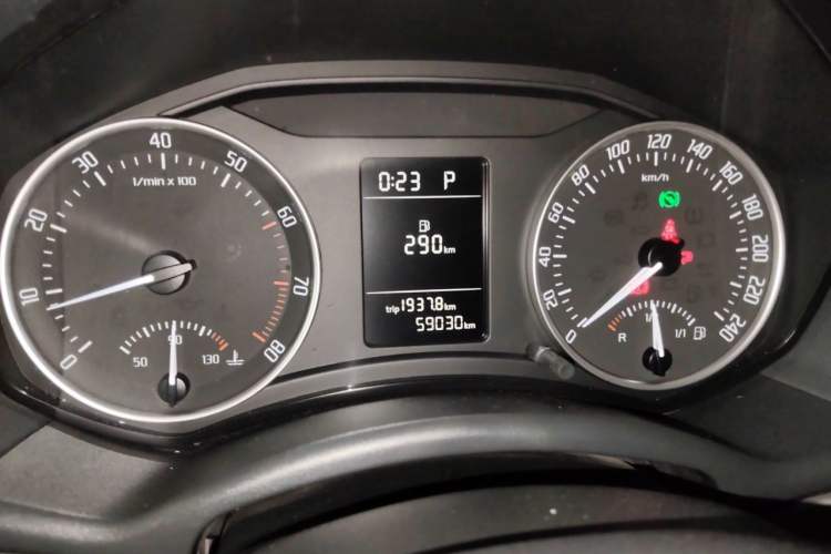 Used Skoda Octavia 2012 1.6L Automatic Yijun Edition Instrument Cluster