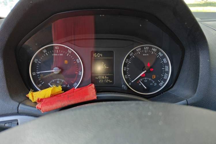 Used Skoda Octavia 2012 1.6L Manual Yijie Edition Instrument Cluster