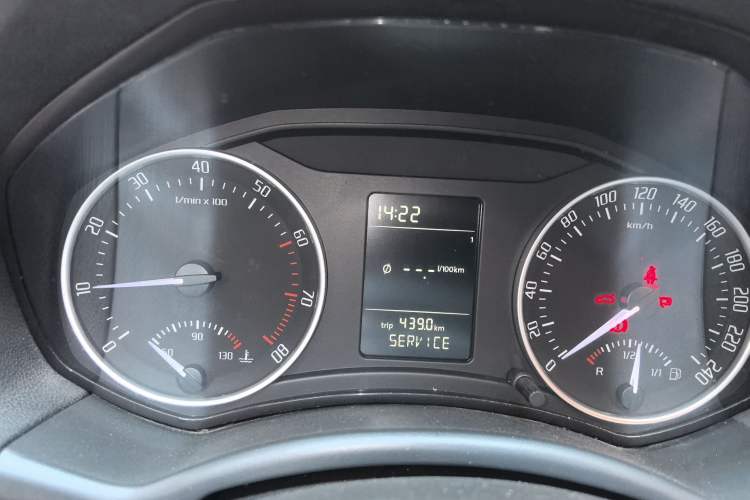 Used Skoda Octavia 2012 1.6L Manual Yijun Edition Instrument Cluster
