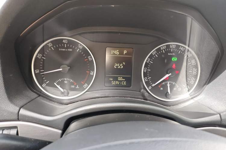 Used Skoda Octavia 2012 1.6L Automatic Yijie Edition Instrument Cluster