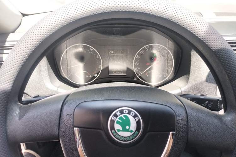Used Skoda Octavia 2012 1.6L Automatic Yijie Edition Instrument Cluster