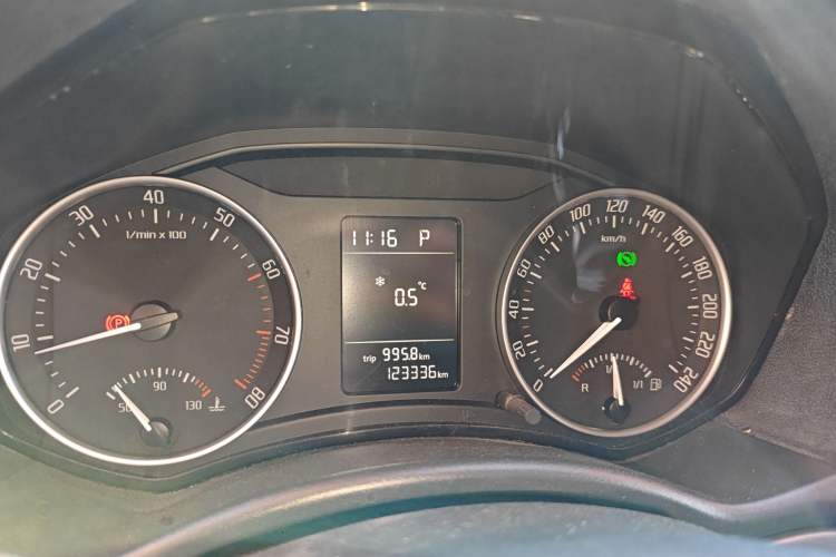 Used Skoda Octavia 2012 1.6L Automatic Yijun Edition Instrument Cluster