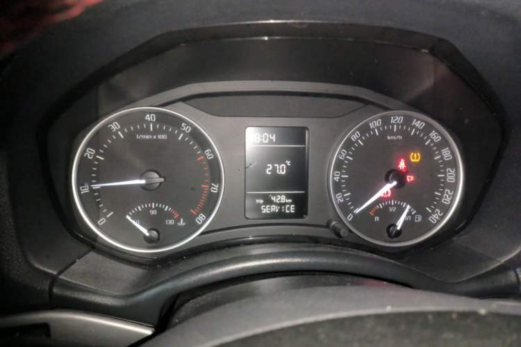 Used Skoda Octavia 2012 1.6L Manual Yijun Edition Instrument Cluster