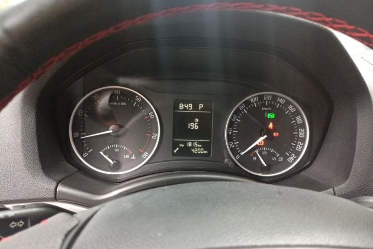 Used Skoda Octavia 2012 1.6L Automatic Yijun Edition Instrument Cluster
