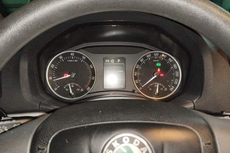 Used Skoda Octavia 2012 1.6L Automatic Yijun Edition Instrument Cluster