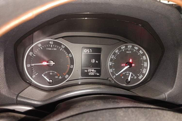 Used Skoda Octavia 2012 1.6L Manual Yijie Edition Instrument Cluster