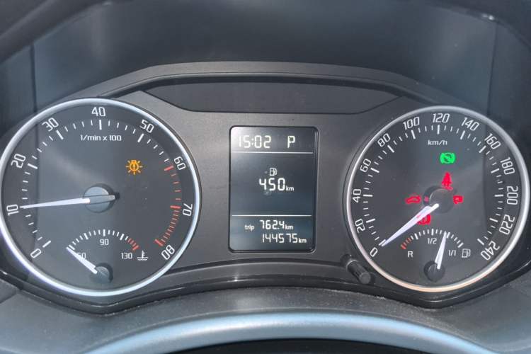 Used Skoda Octavia 2012 1.6L Automatic Yijun Edition Instrument Cluster