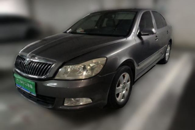 Ojetý Skoda Octavia 2012 1.6L Manual Yijun Edition