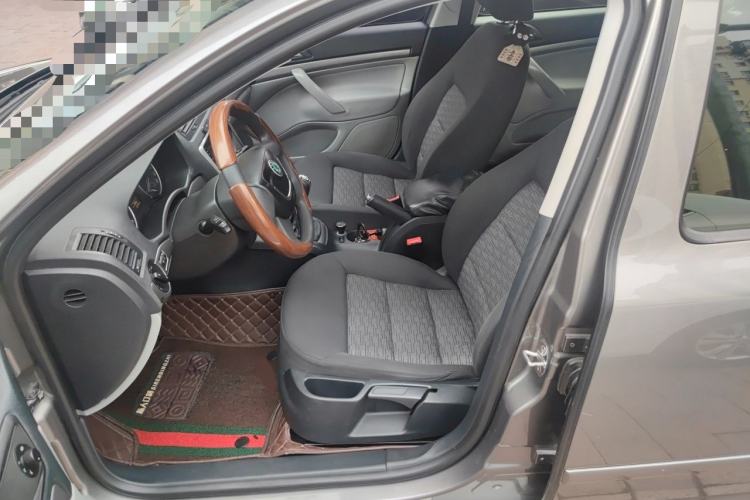 Used Skoda Octavia 2012 1.6L Manual Yijie Edition Left Front Seat