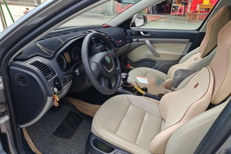 Used Skoda Octavia 2012 1.6L Automatic Yijie Edition Left Front Seat