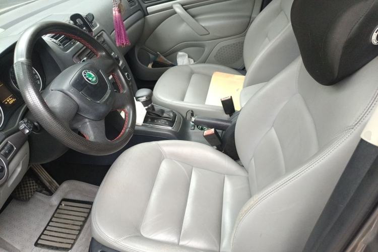 Used Skoda Octavia 2012 1.6L Automatic Yijun Edition Left Front Seat