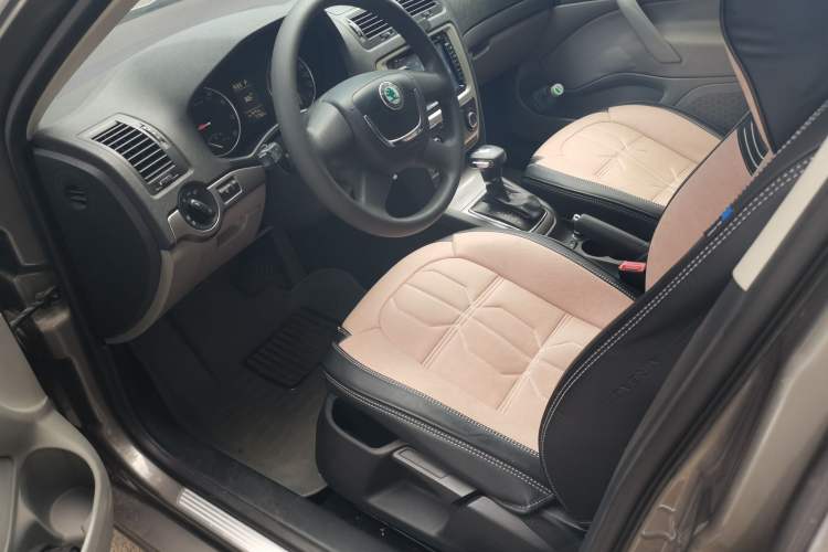 Used Skoda Octavia 2012 2.0L Automatic Yijie Version Left Front Seat