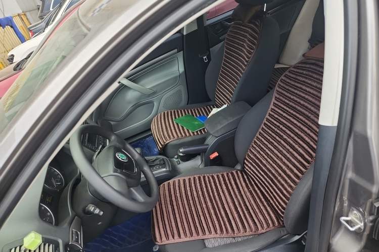 Used Skoda Octavia 2012 2.0L Automatic Yijie Version Left Front Seat