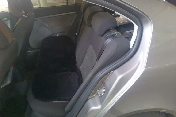 Used Skoda Octavia 2012 1.6L Automatic Yijie Edition Left Rear Seat