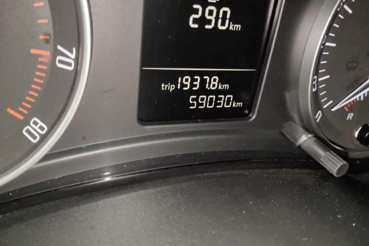 Used Skoda Octavia 2012 1.6L Automatic Yijun Edition Odometer Close Up