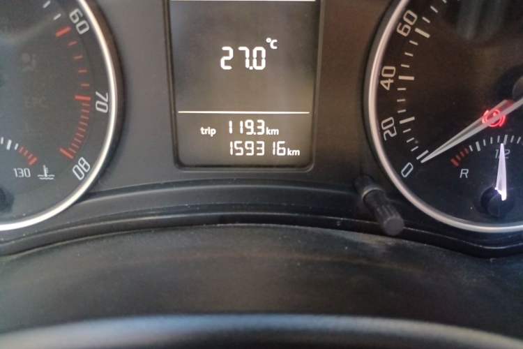 Used Skoda Octavia 2012 1.4TSI DSG Yijun Edition Odometer Close Up