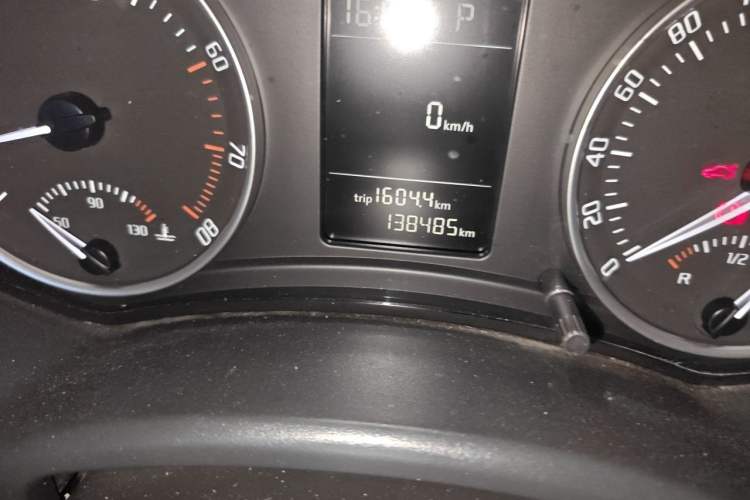 Used Skoda Octavia 2012 1.6L Automatic Yijun Edition Odometer Close Up