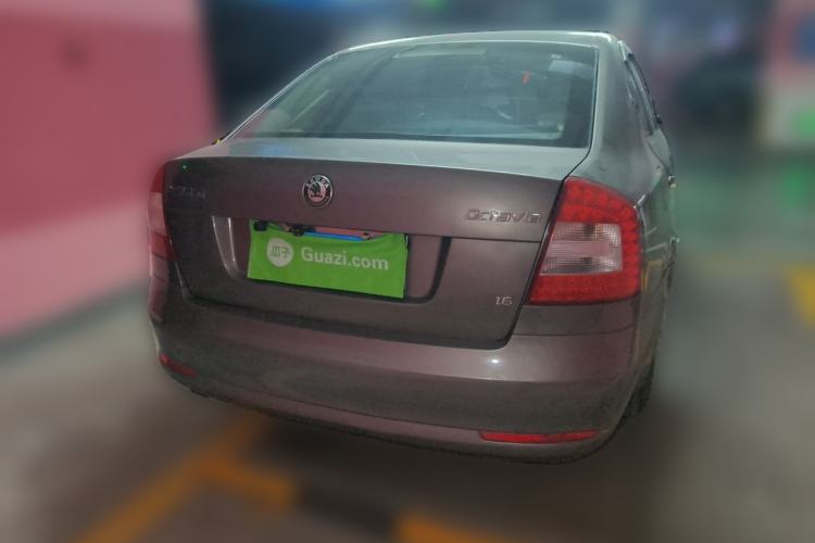 Used Skoda Octavia 2012 1.6L Manual Yijun Edition Rear