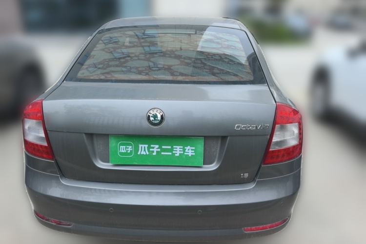 Used Skoda Octavia 2012 1.6L Automatic Yijun Edition Rear