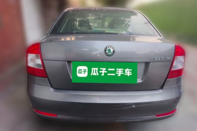 Used Skoda Octavia 2012 1.6L Manual Yijun Edition Rear