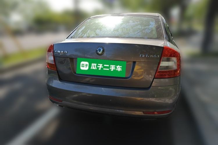 Used Skoda Octavia 2012 1.6L Manual Yijie Edition Rear