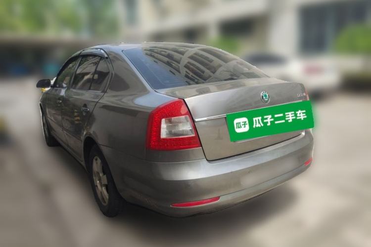 Used Skoda Octavia 2012 1.6L Automatic Yijie Edition Rear Left 45 Deg