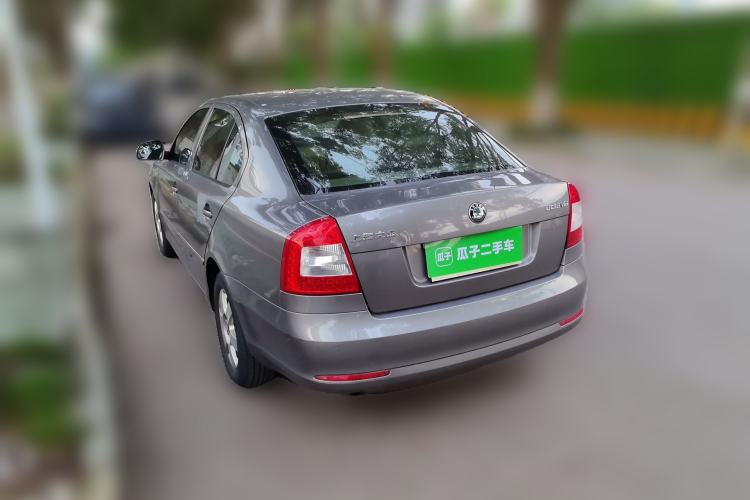 Used Skoda Octavia 2012 1.6L Automatic Yijie Edition Rear Left 45 Deg