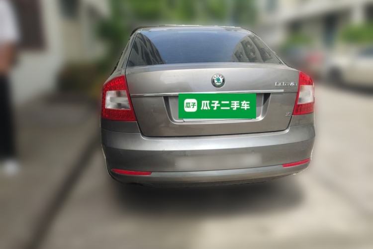 Used Skoda Octavia 2012 1.6L Automatic Yijie Edition Rear
