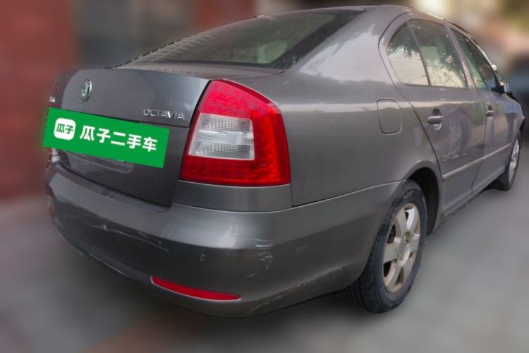 Used Skoda Octavia 2012 1.6L Manual Yijun Edition Rear Right 45 Deg