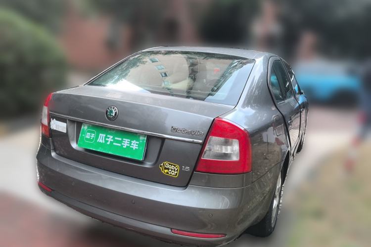 Used Skoda Octavia 2012 1.6L Manual Yijun Edition Rear Right 45 Deg