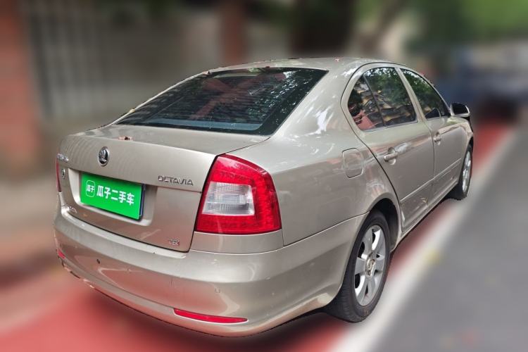 Used Skoda Octavia 2012 1.4TSI DSG Yijun Edition Rear Right 45 Deg