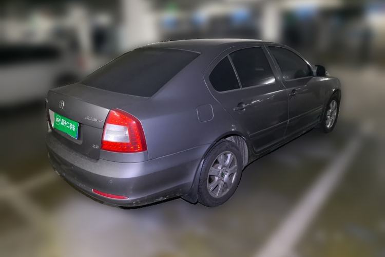 Used Skoda Octavia 2012 2.0L Manual Yijie Version Rear Right 45 Deg