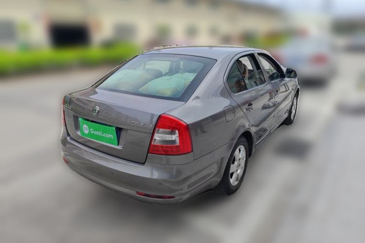 Used Skoda Octavia 2012 1.6L Automatic Yijie Edition Rear Right 45 Deg