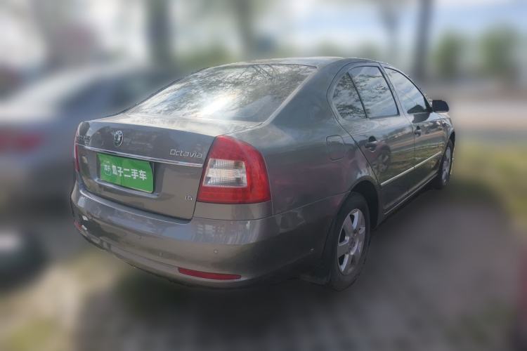 Used Skoda Octavia 2012 1.6L Manual Yijun Edition Rear Right 45 Deg