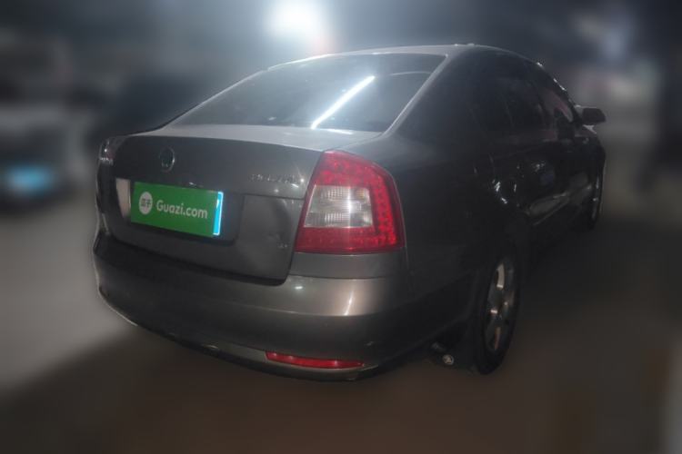 Used Skoda Octavia 2012 1.6L Automatic Yijie Edition Rear Right 45 Deg