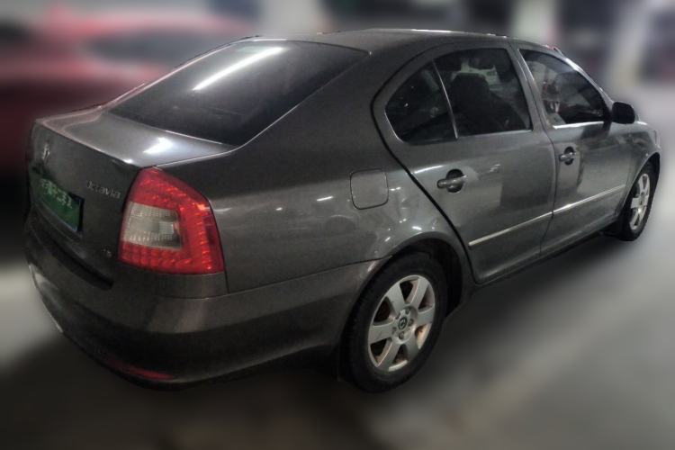 Used Skoda Octavia 2012 1.6L Manual Yijun Edition Rear Right 45 Deg