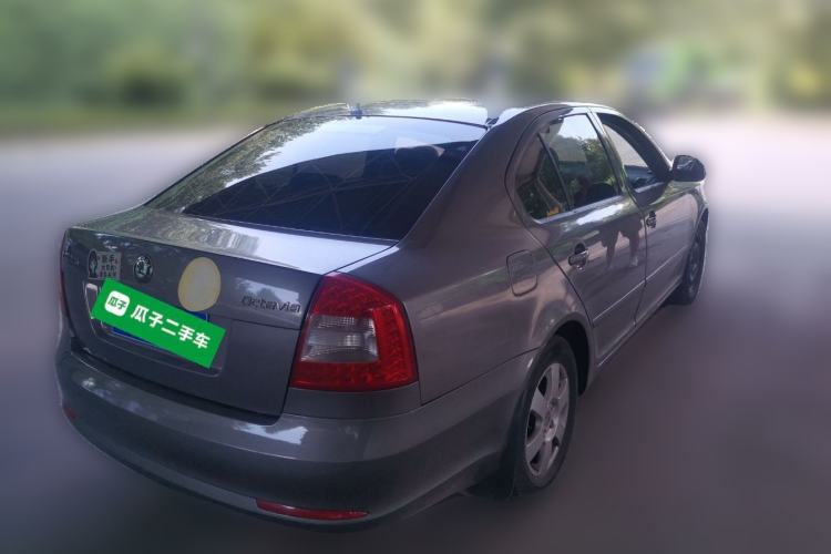 Used Skoda Octavia 2012 1.6L Automatic Yijie Edition Rear Right 45 Deg