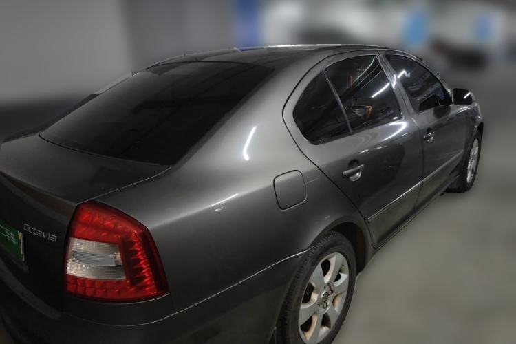 Used Skoda Octavia 2012 1.4TSI DSG Yijun Edition Rear Right 45 Deg