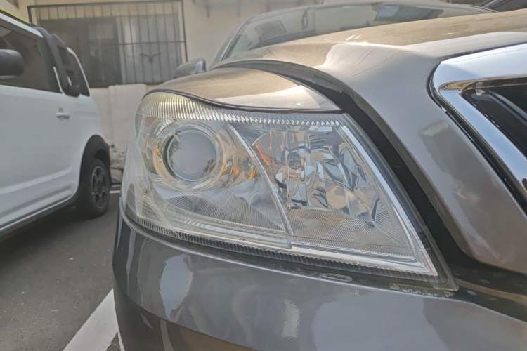 Used Skoda Octavia 2012 1.6L Automatic Yijie Edition Right Front Headlight