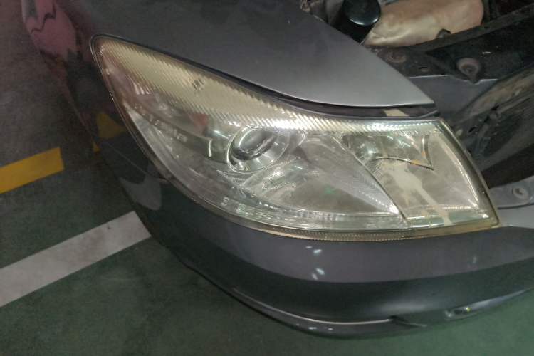 Used Skoda Octavia 2012 1.6L Manual Yijun Edition Right Front Headlight