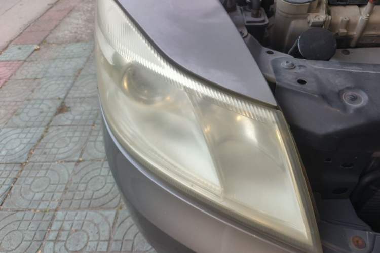 Used Skoda Octavia 2012 1.6L Manual Yijun Edition Right Front Headlight