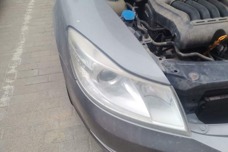 Used Skoda Octavia 2012 2.0L Automatic Yijie Version Right Front Headlight
