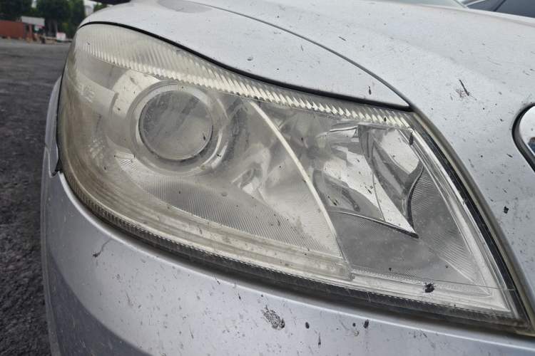 Used Skoda Octavia 2012 1.6L Manual Yijie Edition Right Front Headlight
