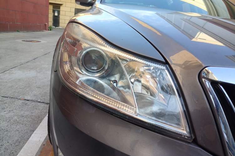 Used Skoda Octavia 2012 1.4TSI DSG Yijun Edition Right Front Headlight