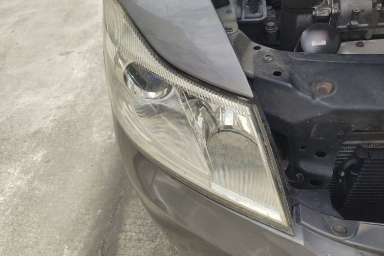 Used Skoda Octavia 2012 1.6L Automatic Yijie Edition Right Front Headlight