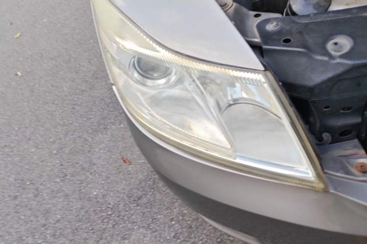 Used Skoda Octavia 2012 1.6L Automatic Yijie Edition Right Front Headlight