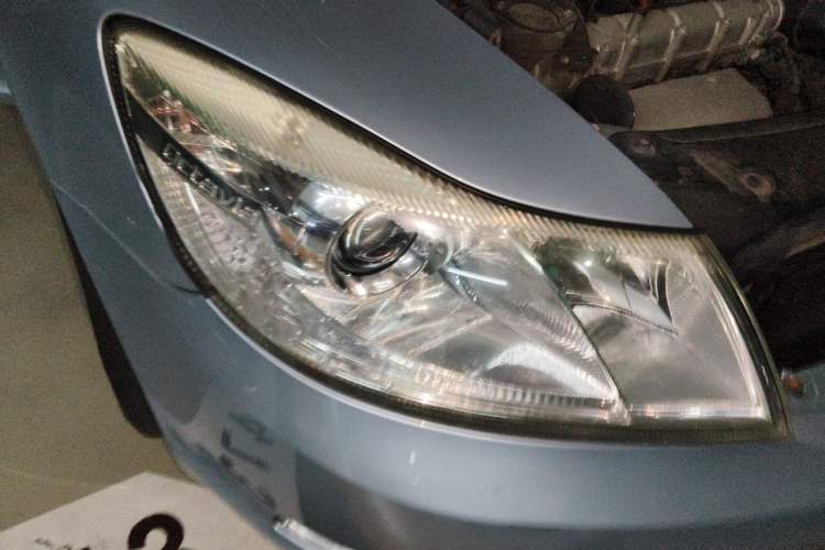 Used Skoda Octavia 2012 1.6L Automatic Yijun Edition Right Front Headlight